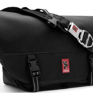 Chrome Industries  Mini Metro 20.5L crossbody messenger bag